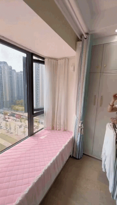 Telescopic Clothesline – Retractable Clothes Drying Rope