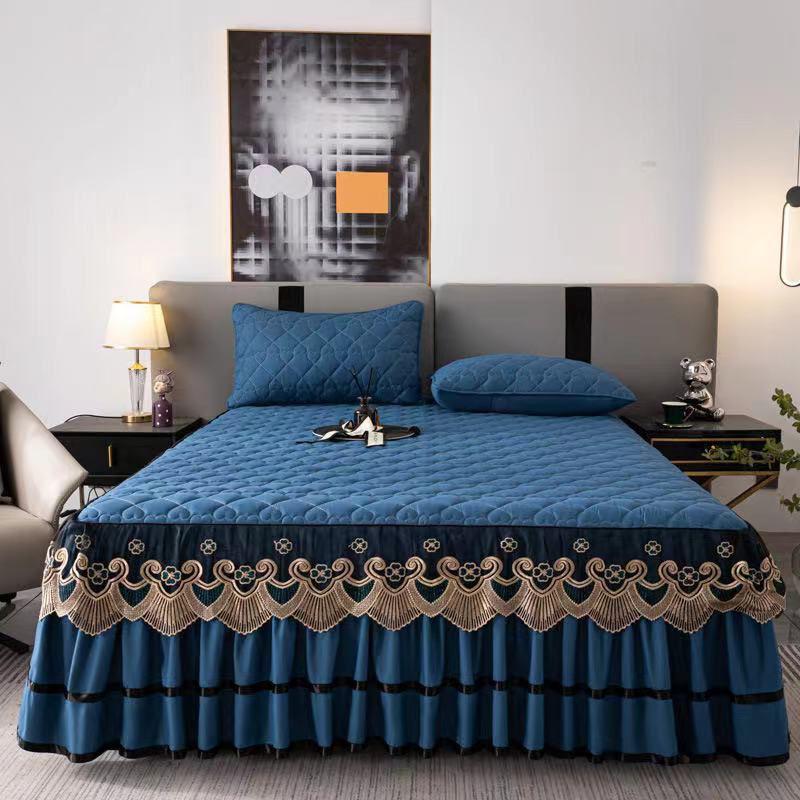 Royal Velvet Bedsheet Set – Luxury Soft Bedding for Elegant Bedrooms
